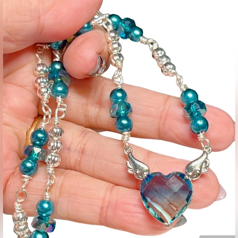 Beautiful beaded necklace -bi coloured heart in sterling - Picture 2 of 12